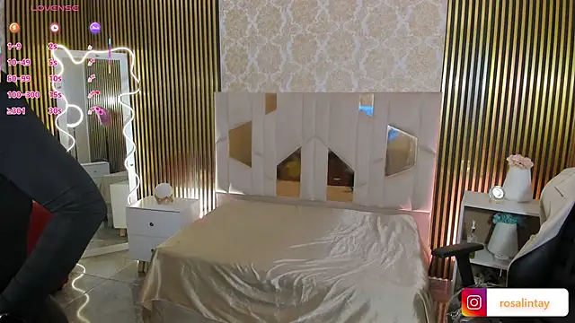 Rosalind tay online show from October 3, 2025, 11:40 am