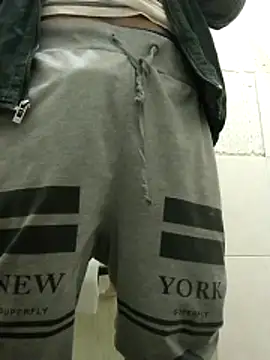 Luk909090 online show from November 8, 2025, 1:50 am