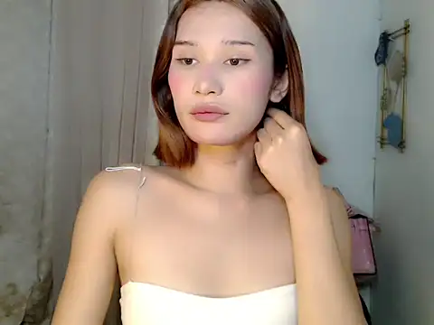 SerenaCortesi online show from May 16, 2026, 9:57 pm