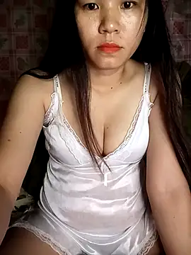 Snapshot of Ladygirl_x chatting on October 16, 2025, 4:52 pm Ladygirl x online show from October 16, 2025, 4:52 pm