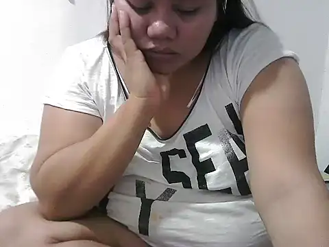 Snapshot of xxwild_pussyxx chatting on April 25, 2026, 12:08 pm xxwild pussyxx online show from April 25, 2026, 12:08 pm