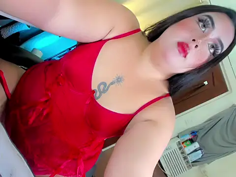 Snapshot of madeforyoou chatting on November 21, 2025, 2:49 pm madeforyoou online show from November 21, 2025, 2:49 pm