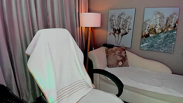 priyarose online show from September 8, 2025, 8:19 pm