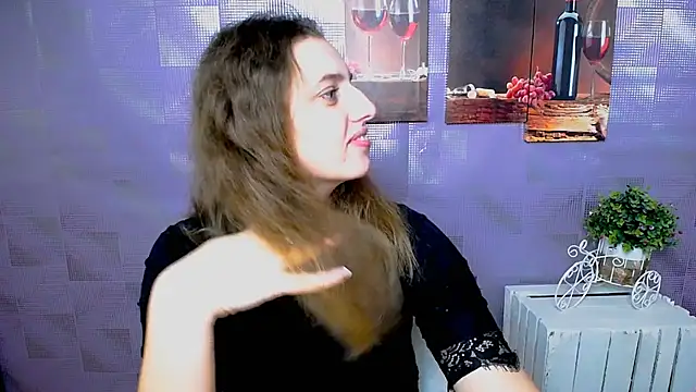 AmandaDimond  online show from November 10, 2025, 12:59 pm