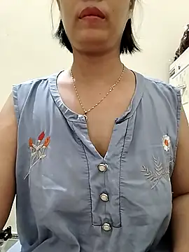 love sexy090 online show from October 2, 2025, 11:45 pm