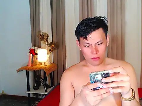 Snapshot of Savanna_White chatting on October 12, 2025, 6:01 am Savanna White online show from October 12, 2025, 6:01 am