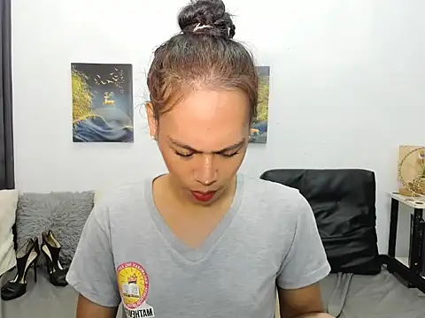 Snapshot of Savanna_White chatting on October 29, 2025, 9:22 am Savanna White online show from October 29, 2025, 9:22 am