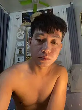 Snapshot of xshyboyx chatting on October 8, 2025, 3:53 pm xshyboyx online show from October 8, 2025, 3:53 pm