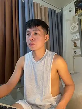 Snapshot of xshyboyx chatting on October 27, 2025, 11:58 am xshyboyx online show from October 27, 2025, 11:58 am