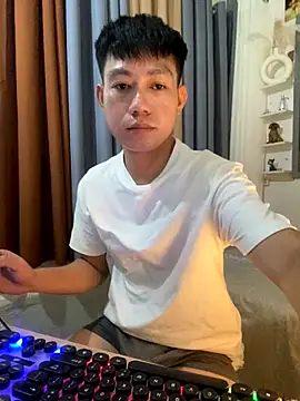 Snapshot of xshyboyx chatting on October 28, 2025, 4:49 am xshyboyx online show from October 28, 2025, 4:49 am