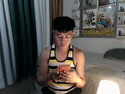 xshyboyx online show from May 29, 2026, 1:31 pm