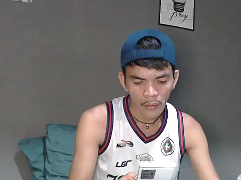 Natsboii online show from May 9, 2026, 11:26 am