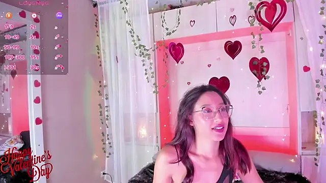 Snapshot of CamiGox chatting on February 14, 2026, 7:43 pm CamiGox online show from February 14, 2026, 7:43 pm