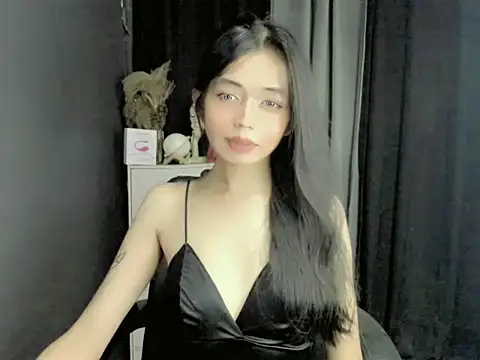 LexiLove online show from May 12, 2026, 1:52 pm