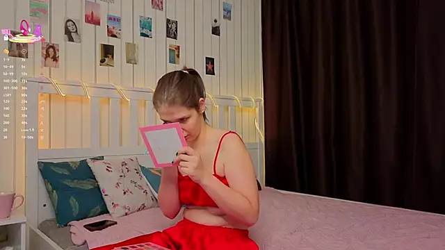 BeatrixCarIeton online show from December 19, 2025, 8:16 pm