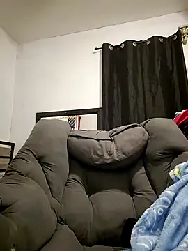 Cnutt310 online show from November 25, 2025, 11:43 am