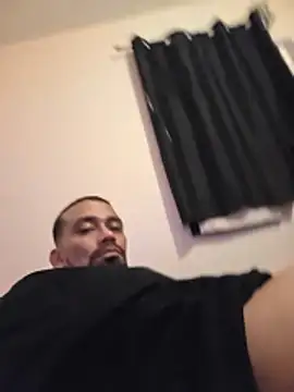 Snapshot of Cnutt310 chatting on January 11, 2026, 4:50 am Cnutt310 online show from January 11, 2026, 4:50 am