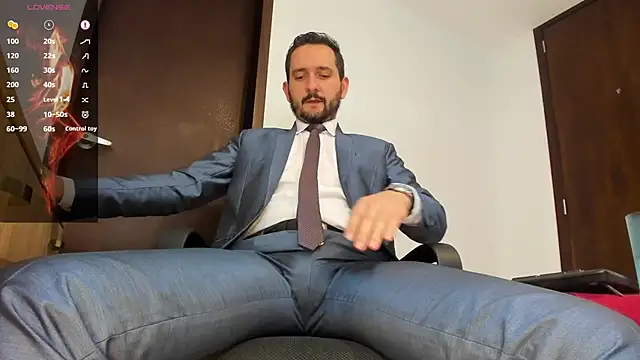 KarlBoss1 online show from September 19, 2025, 9:04 pm