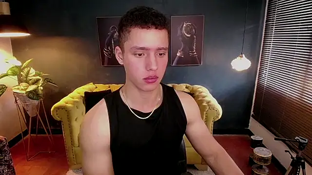 Snapshot of deivid_parker chatting on October 13, 2025, 3:01 pm deivid parker online show from October 13, 2025, 3:01 pm