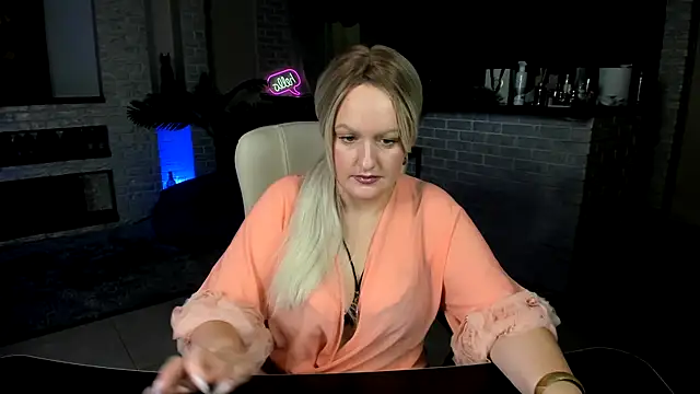 Snapshot of MariemLui chatting on September 17, 2025, 5:20 am MariemLui online show from September 17, 2025, 5:20 am