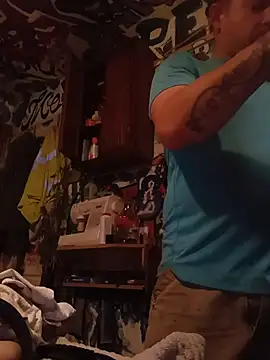 Twoslipperywhenwett online show from November 10, 2025, 12:09 am