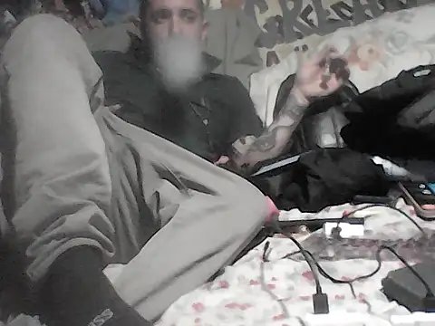 Twoslipperywhenwett online show from March 3, 2026, 10:48 pm