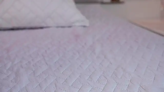 ambar rosse25 online show from March 18, 2026, 11:35 am