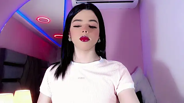 Snapshot of SabrinaAbasali chatting on October 25, 2025, 8:47 pm SabrinaAbasali online show from October 25, 2025, 8:47 pm