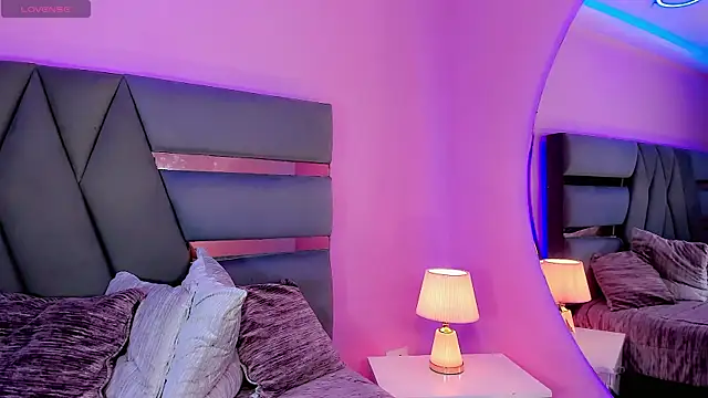 Snapshot of SabrinaAbasali chatting on November 1, 2025, 8:55 pm SabrinaAbasali online show from November 1, 2025, 8:55 pm