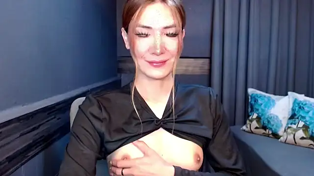 Snapshot of xFuckingMarga chatting on October 1, 2025, 5:52 pm xFuckingMarga online show from October 1, 2025, 5:52 pm