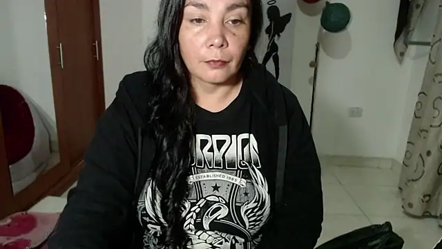 Vivian milf paint online show from September 27, 2025, 3:00 am