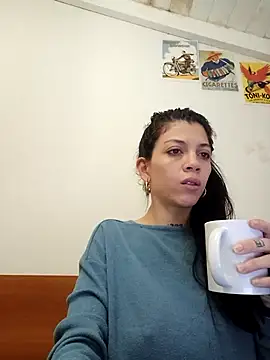 Snapshot of Paula_Alameda chatting on September 15, 2025, 12:16 pm Paula Alameda online show from September 15, 2025, 12:16 pm