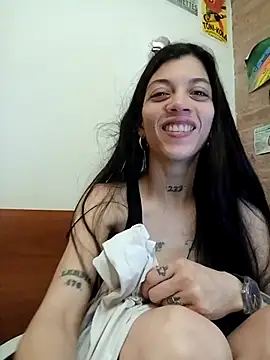Snapshot of Paula_Alameda chatting on September 17, 2025, 2:13 am Paula Alameda online show from September 17, 2025, 2:13 am