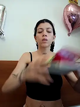 Snapshot of Paula_Alameda chatting on September 23, 2025, 2:31 pm Paula Alameda online show from September 23, 2025, 2:31 pm