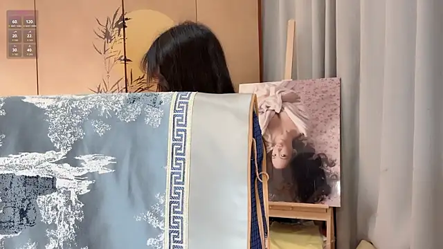 xinxin520-baby online show from October 26, 2025, 12:05 am