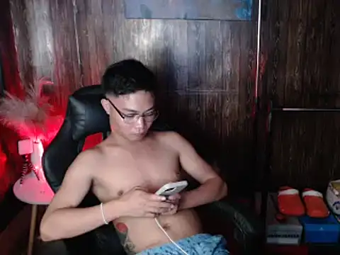 hotzachery online show from February 2, 2026, 8:57 am