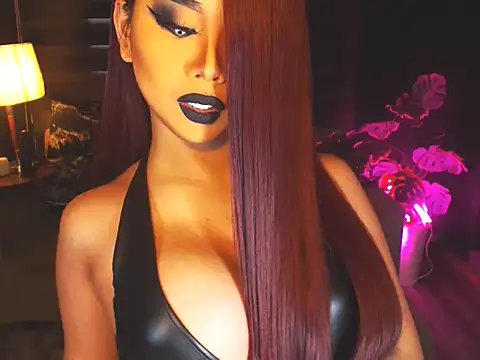 KarlaFrost online show from June 19, 2026, 2:27 am