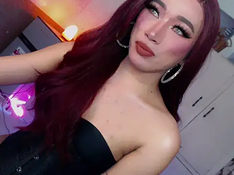 Snapshot of Spicy_kinky chatting on June 12, 2026, 1:37 am Spicy kinky online show from June 12, 2026, 1:37 am