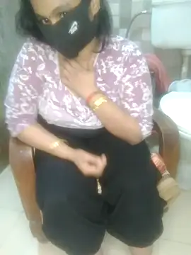 dolly 009  online show from November 13, 2025, 12:37 pm