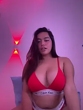 Snapshot of urasianlady chatting on September 20, 2025, 12:00 am urasianlady online show from September 20, 2025, 12:00 am