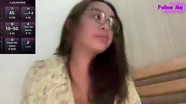 urasianlady online show from January 10, 2026, 1:02 pm