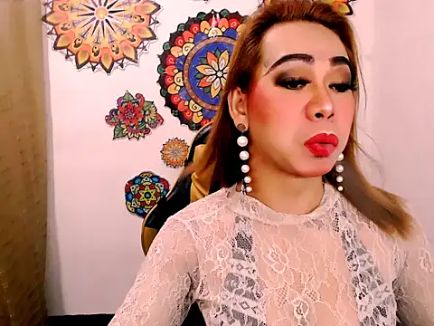 xxMistressWildKimxx online show from October 29, 2025, 8:27 am