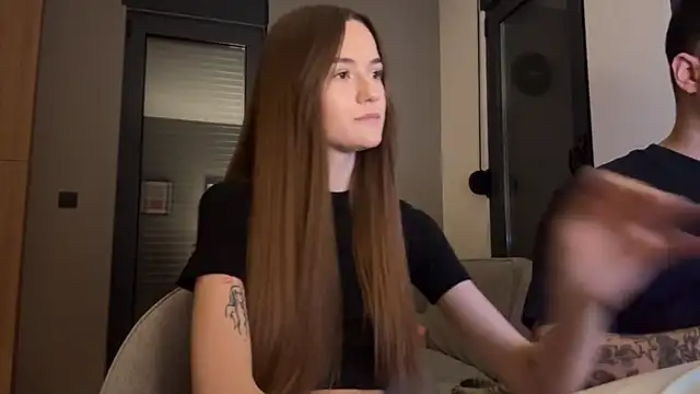 Snapshot of TenDouble chatting on September 18, 2025, 8:33 pm TenDouble online show from September 18, 2025, 8:33 pm