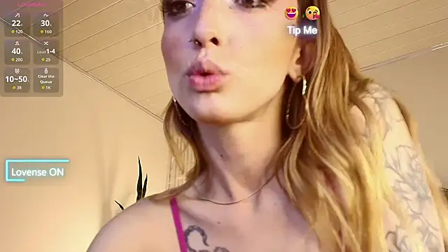 sidneylove  online show from October 2, 2025, 2:57 pm