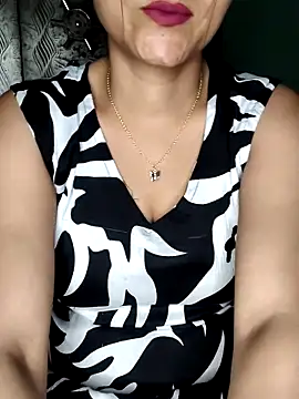 Snapshot of Horny_Shalu chatting on September 10, 2025, 5:35 pm Horny Shalu online show from September 10, 2025, 5:35 pm