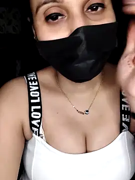 Snapshot of Horny_Shalu chatting on October 27, 2025, 6:23 pm Horny Shalu online show from October 27, 2025, 6:23 pm