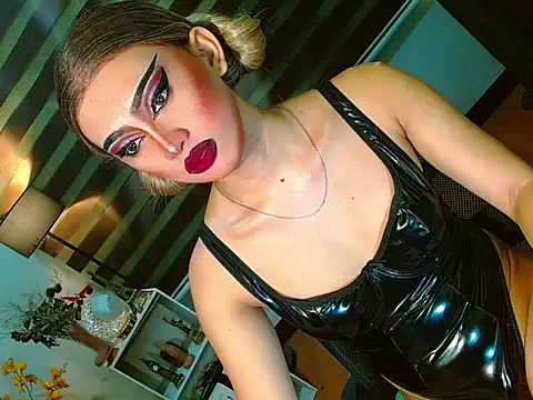 Queen yasii 88 online show from May 4, 2026, 1:40 pm