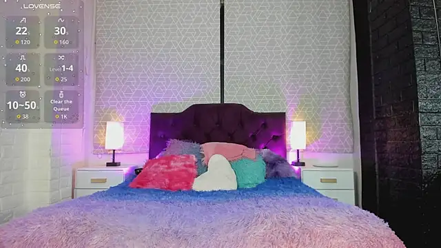 Snapshot of Zamara_Kleii chatting on September 20, 2025, 4:35 am Zamara Kleii online show from September 20, 2025, 4:35 am