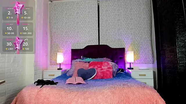 Snapshot of Zamara_Kleii chatting on September 30, 2025, 4:17 am Zamara Kleii online show from September 30, 2025, 4:17 am