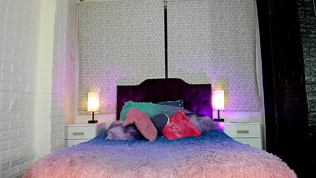 Snapshot of Zamara_Kleii chatting on October 3, 2025, 3:25 am Zamara Kleii online show from October 3, 2025, 3:25 am